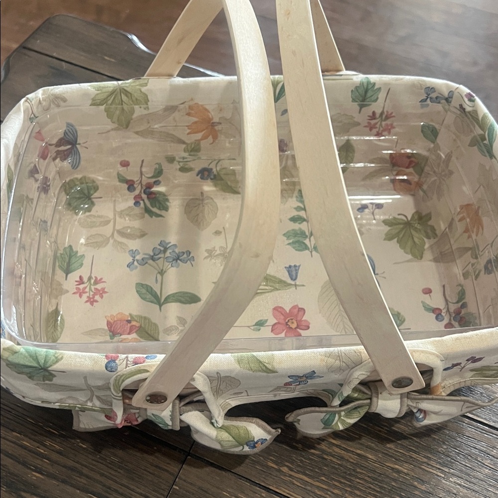 Longaberger basket with liner, plastic, and handles - Picture 8 of 8